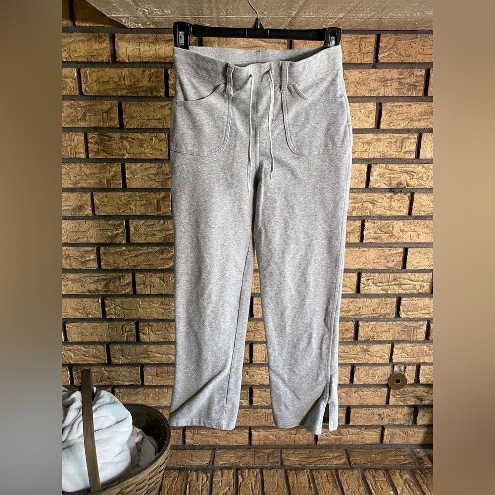No boundaries sweats‎